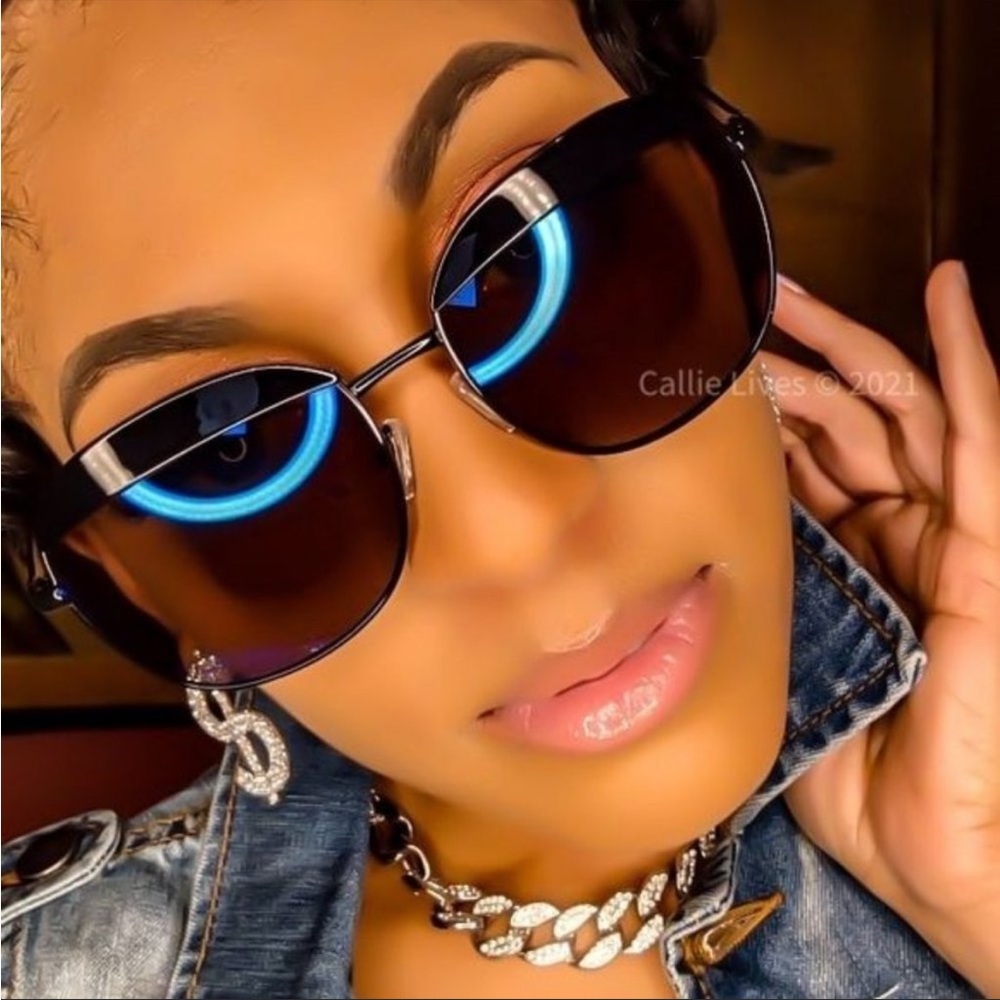 Miz Liddy: Acrylic Lid Black Frame Sunnies Sunglasses